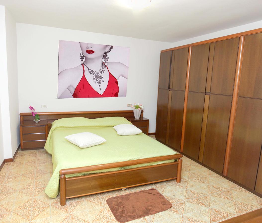 Casa Madali' - Nel Borgo Apartment Marone Exterior photo